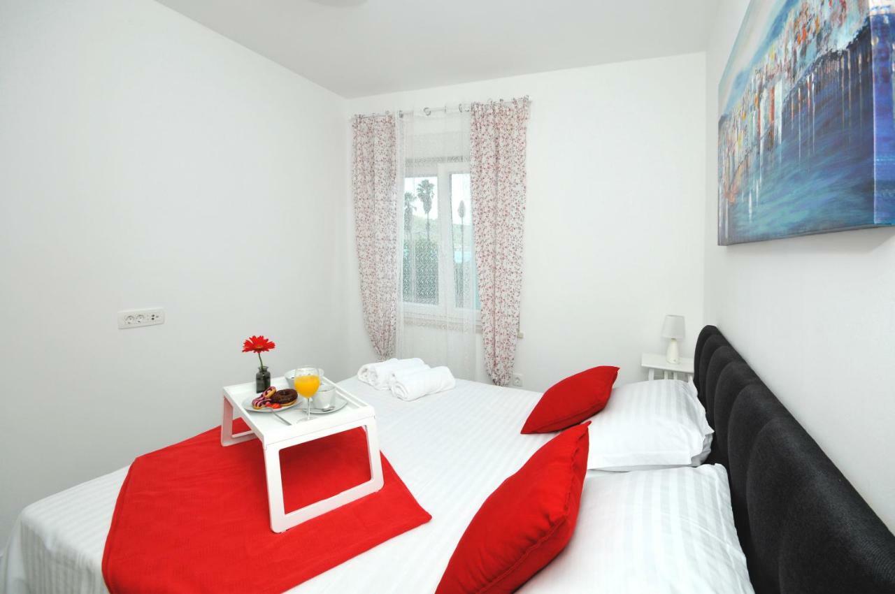 Apartmani Olive Trogir Exteriér fotografie